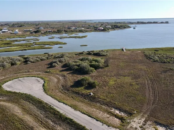 13 Fivemile Trl, Palacios, TX 77465