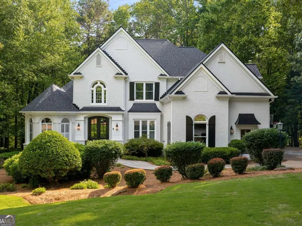365 Champions View Dr, Milton, GA 30004
