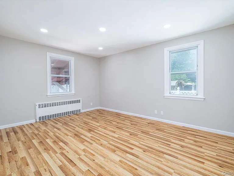 191 Raff Ave — Photo 17
