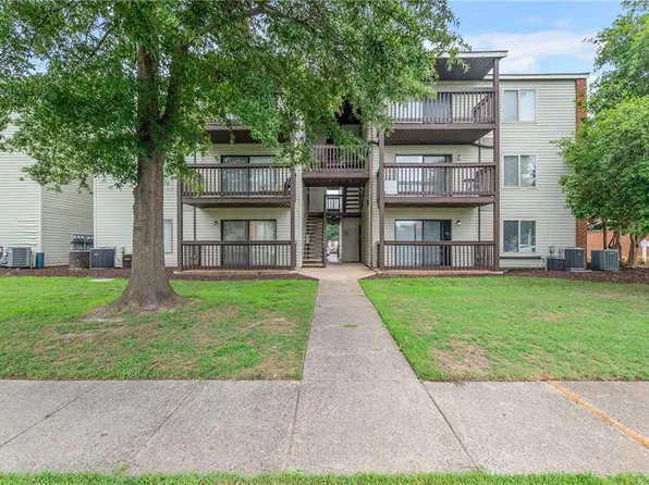 121 Haverford Court #2, Hampton, VA 23666