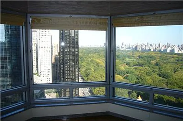 Rented by Domus Realty | media 22