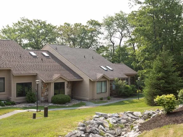 1710 Snowfield Run, Hidden Valley, PA 15502