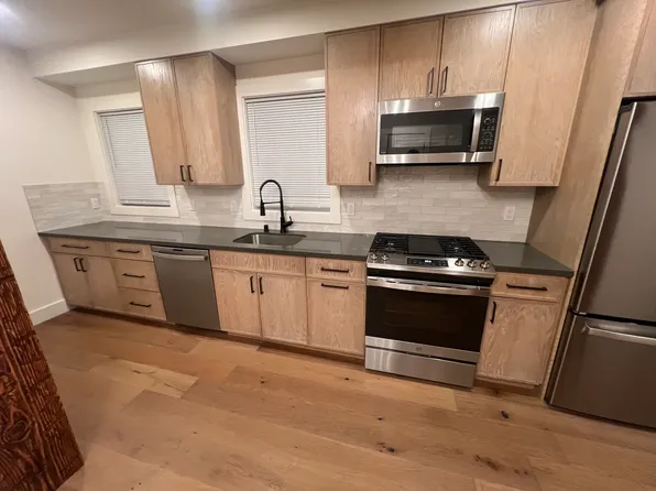 933 Jones St #1, San Francisco, CA 94109