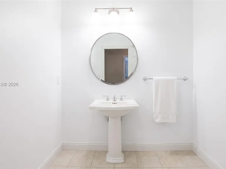4400 Hillcrest Dr #308A — Photo 10