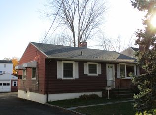 22 McClean Ave, Stamford, CT 06905