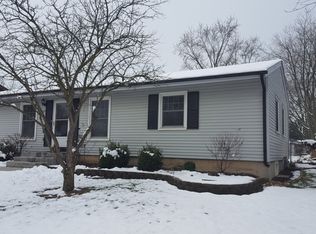 1107 Burr St, Lake In The Hills, IL 60156