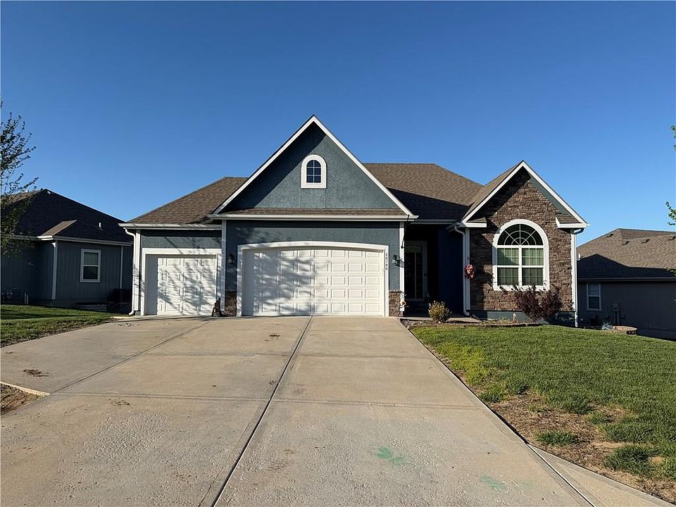 2nd image of 16746 Ruby Way