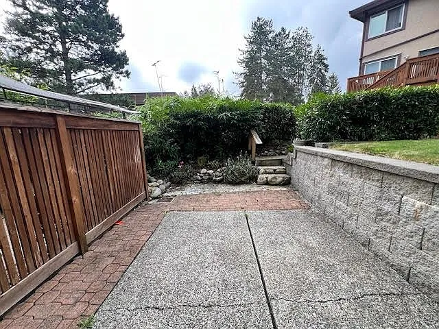 3 bed, 863 sqft, $2,700 — Photo 4