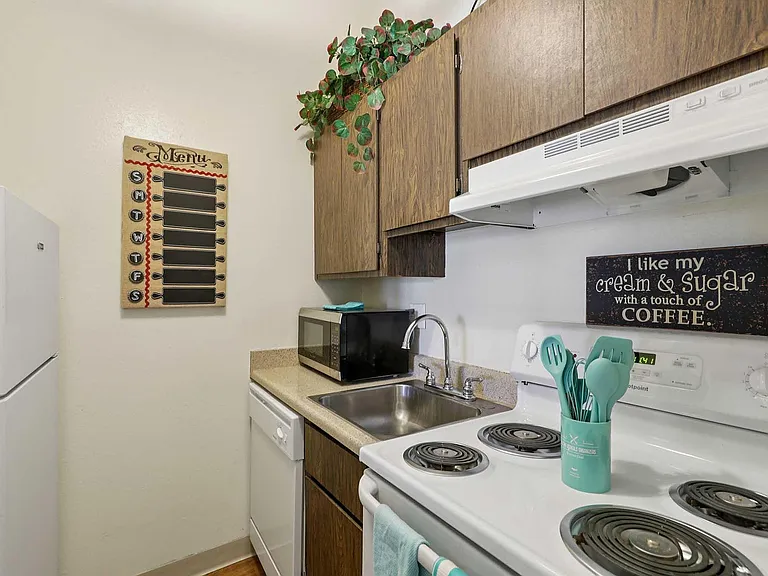 5666 East Hampton Street — Photo 10