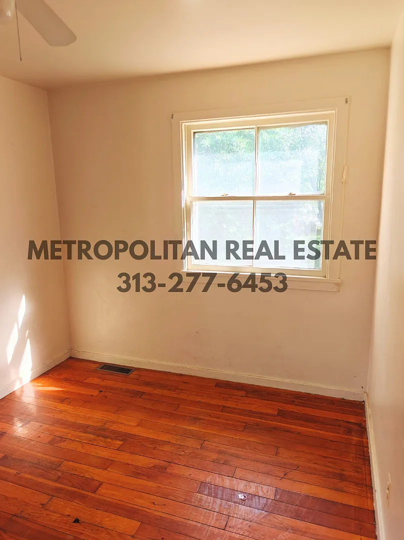 3 bed, 1.5 bath, 1054 sqft, $1,250 — Photo 4
