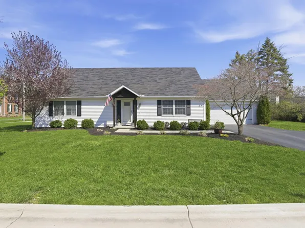 198 S Vine St, Pataskala, OH 43062