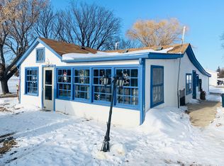 14 S 1st St, Ashton, SD 57424
