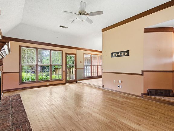 5th image of 7009 Rocky Creek Dr