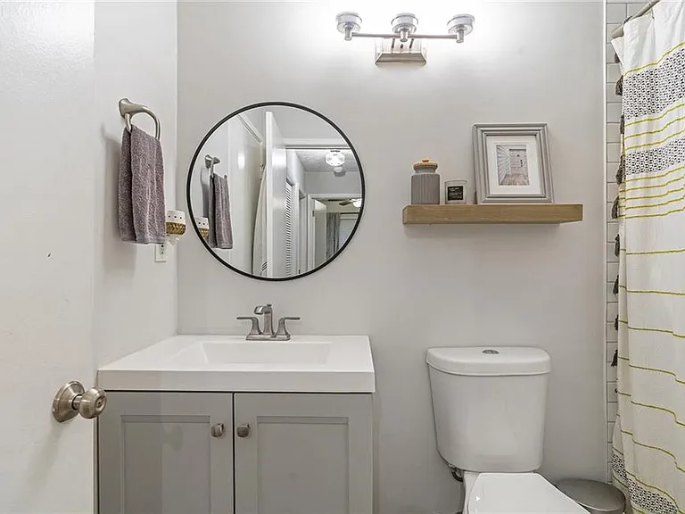 6800 Glenridge Dr #6820A — Photo 16
