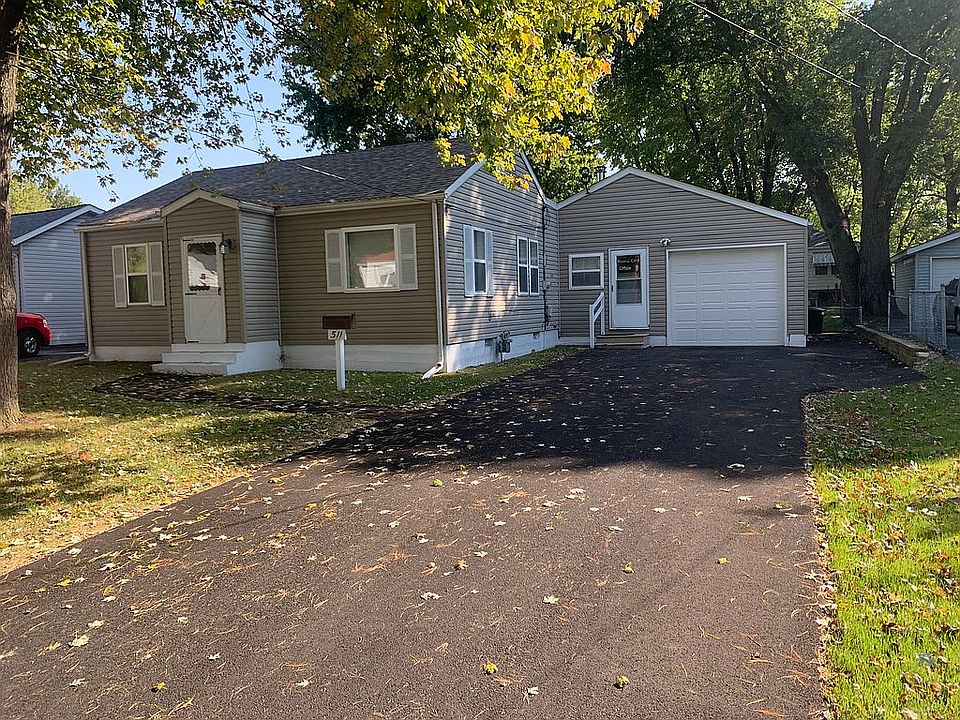1st image of 511 Meadow Ln