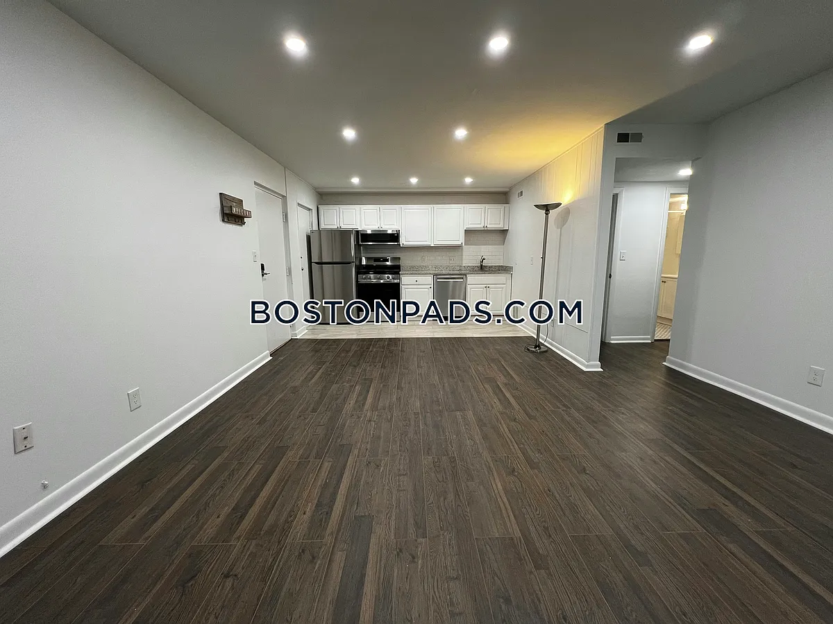 Building Photo - 20 Hubbard Ave #1