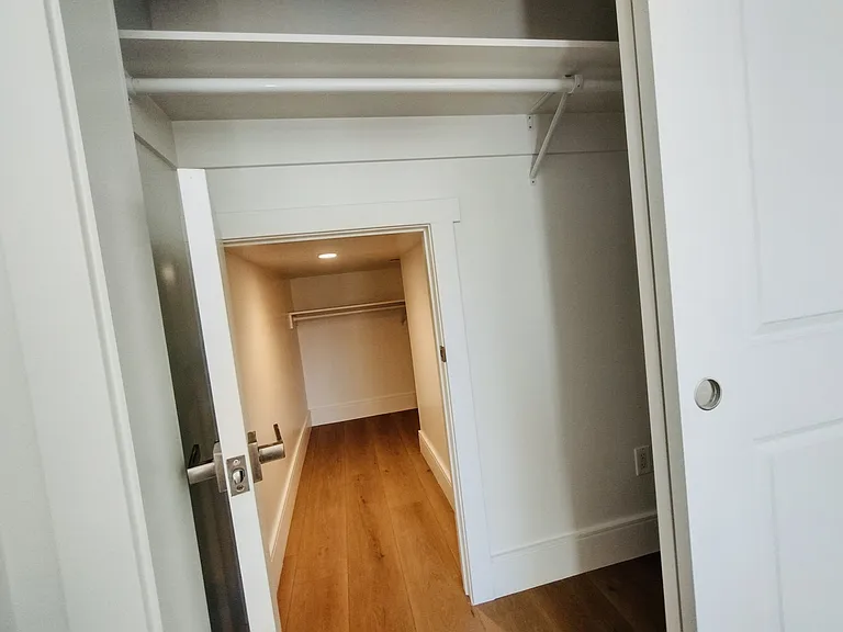 908 N Humboldt St #B — Photo 11