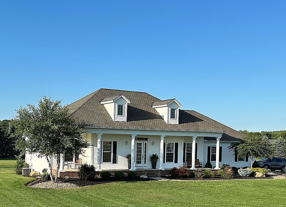 Look at this Stately Home   