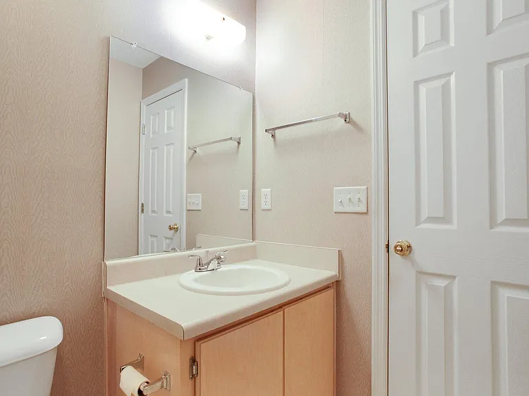 2115 Walberg Dr — Photo 33