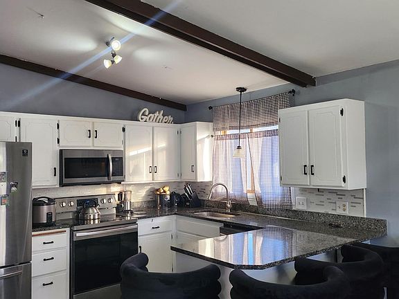 2nd image of 8003 Fairfield Cir