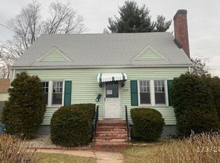 255 McKee St, Manchester, CT 06040