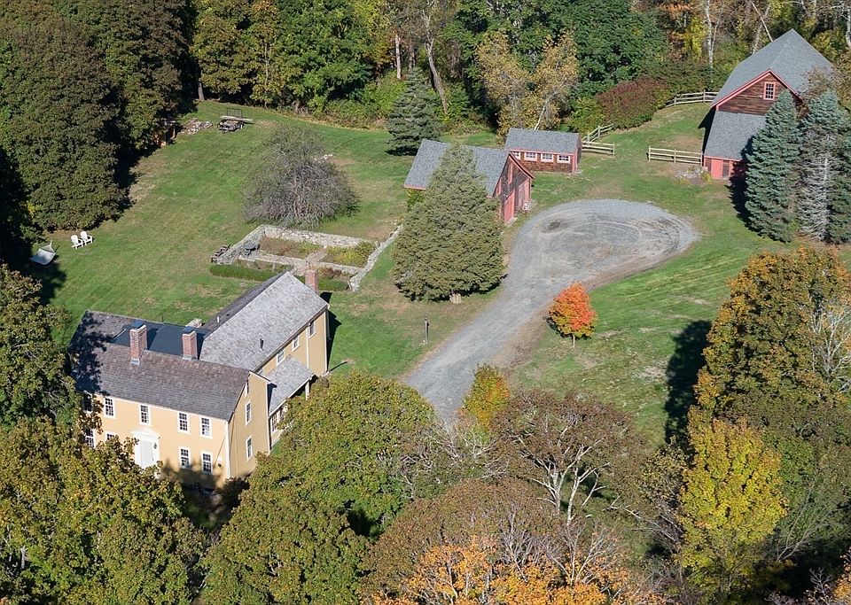 1st image of 823 Boston Post Rd