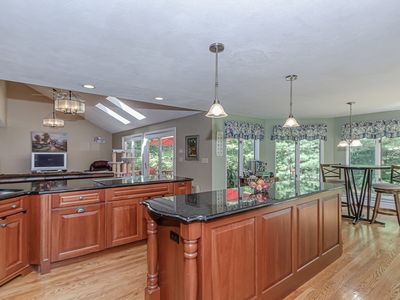 3 Riverside Dr, Mattapoisett, MA, 02739
