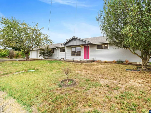 495 W M St, Halsey, OR 97348