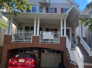 40 Andrew St, Bayonne, NJ 07002