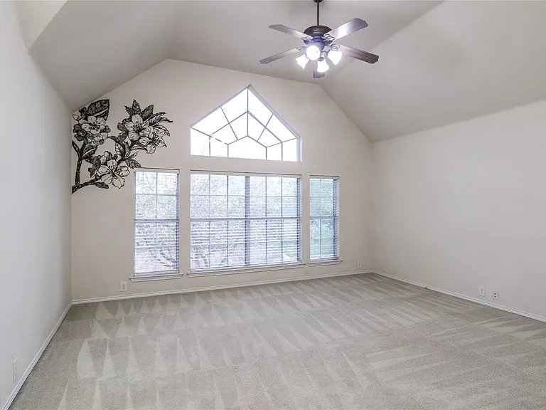 11232 Chaucer Dr — Photo 13