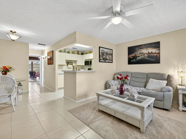 23 Lake Vista Trail #204, Port St Lucie, FL 34952