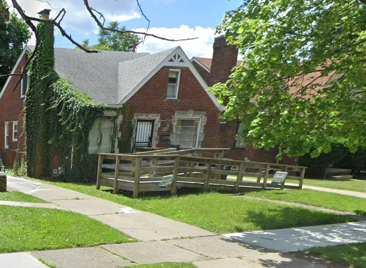 3 bed, 1.5 bath, 1260 sqft, $1,250 — Photo 2