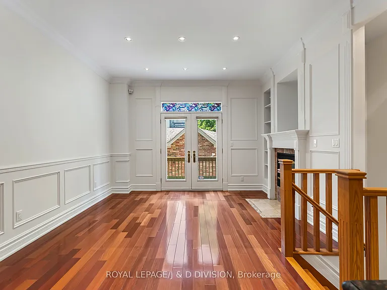 8 Huntley St — Photo 12