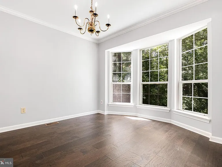 Valley View Dr — Photo 19