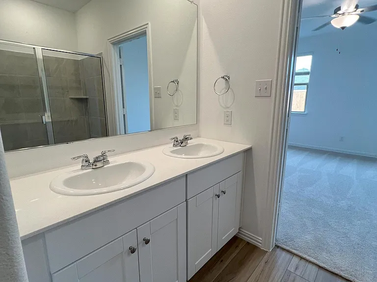 1129 Flameleaf Dr — Photo 27