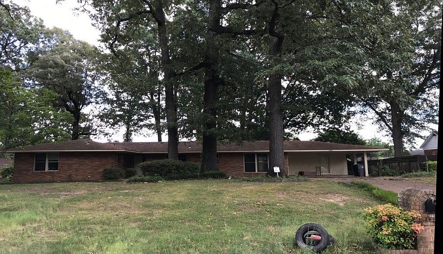 1st image of 4060 Mary Lee Dr