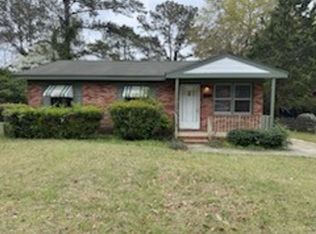 1109 Chesterfield Dr, Fayetteville, NC 28305