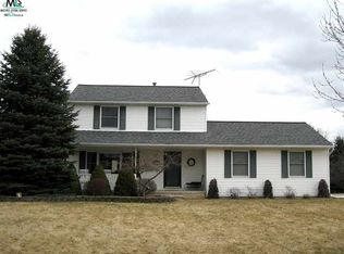 59603 Sterling Dr S, New Hudson, MI