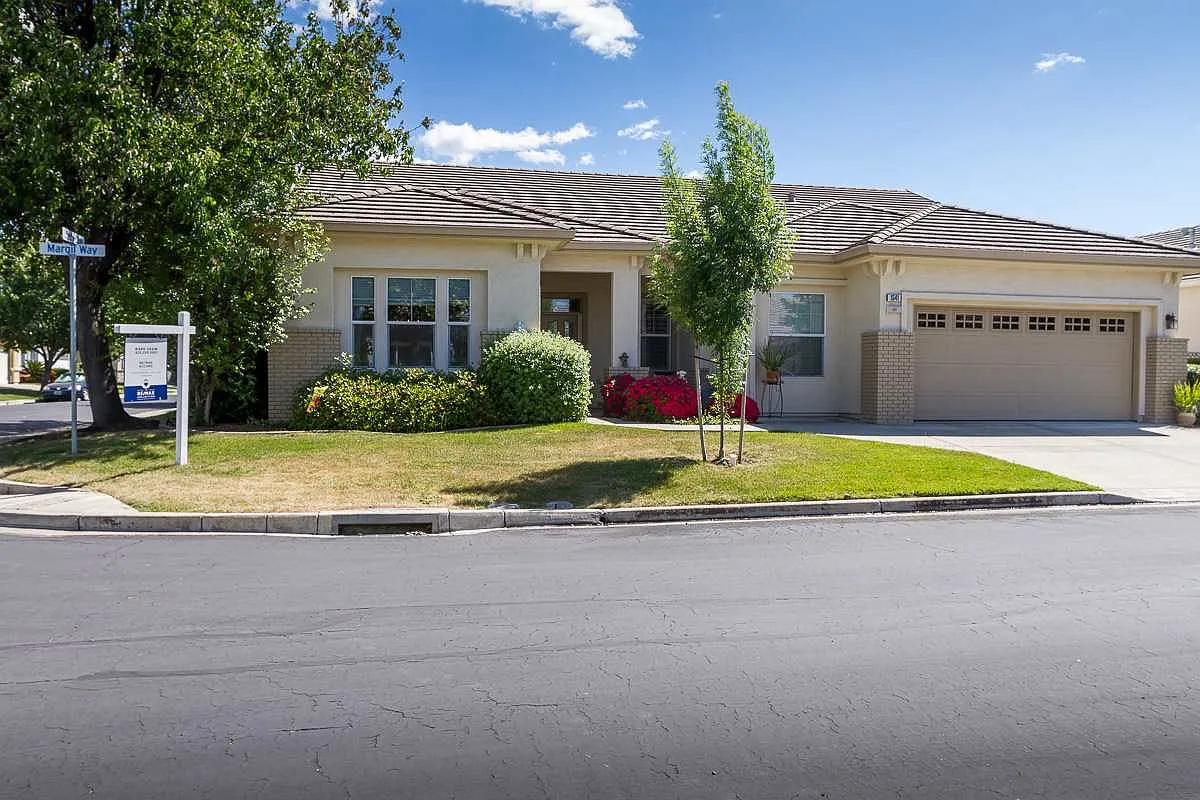 1541 Margil Way photo 1