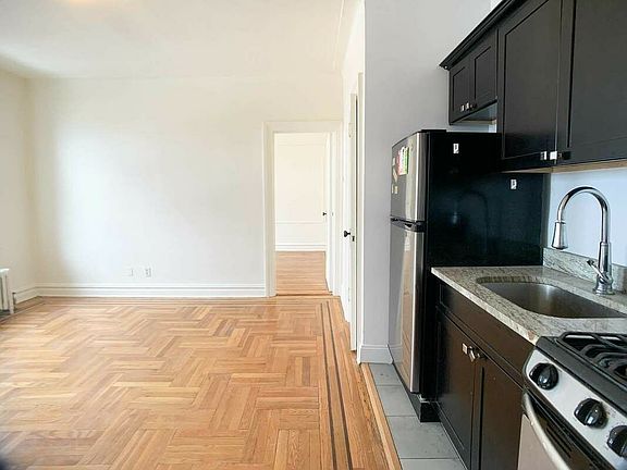 3rd image of 32-85 33rd St #E8