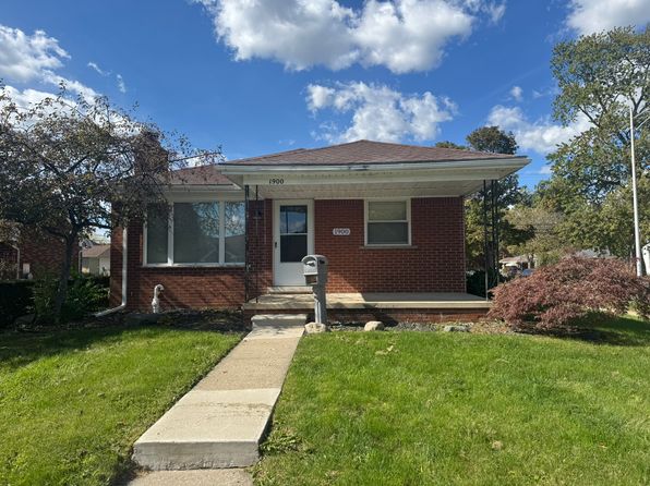 1900 W Jefferson Ave
