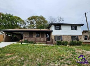 121 Highland Dr, Warner Robins, GA