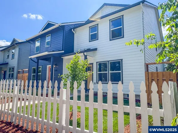 1174 7th St NW, Salem, OR 97304