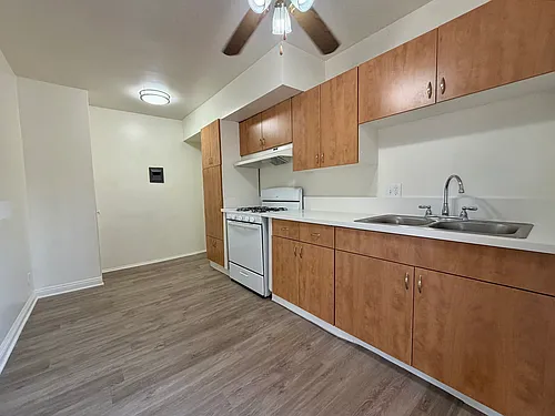 915 E Palmer Ave #24 Photo 1