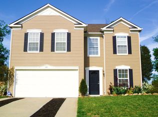 12811 Silvaire Farm Rd, Charlotte, NC 28278