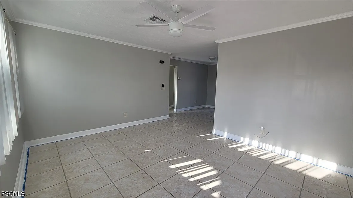 2 bed, 2.0 bath, 1110 sqft, $1,425 — Photo 2
