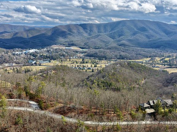 2nd image of 732 Wilson Rdg