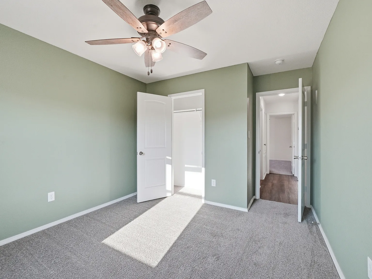 19 Farmhouse Circle - 1 — Photo 2