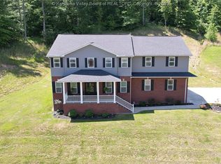 701 Beacon St, Winfield, WV 25213