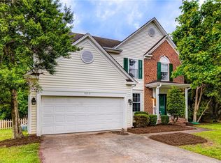 1050 Still Point Dr, Winston Salem, NC 27103